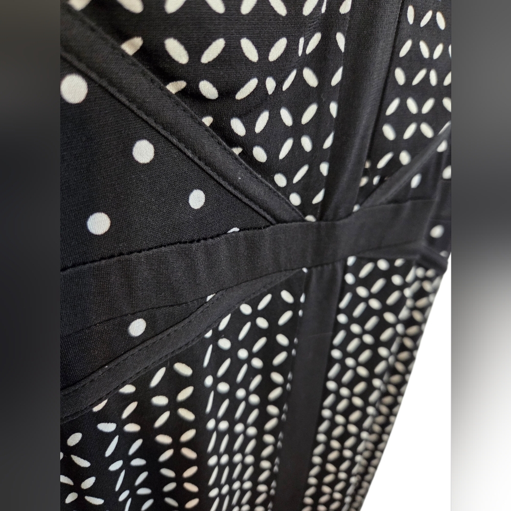 Catherines Black With White Floral Print Sleeveless Maxi Dress Sz 3X (26/28W) - Picture 4 of 7